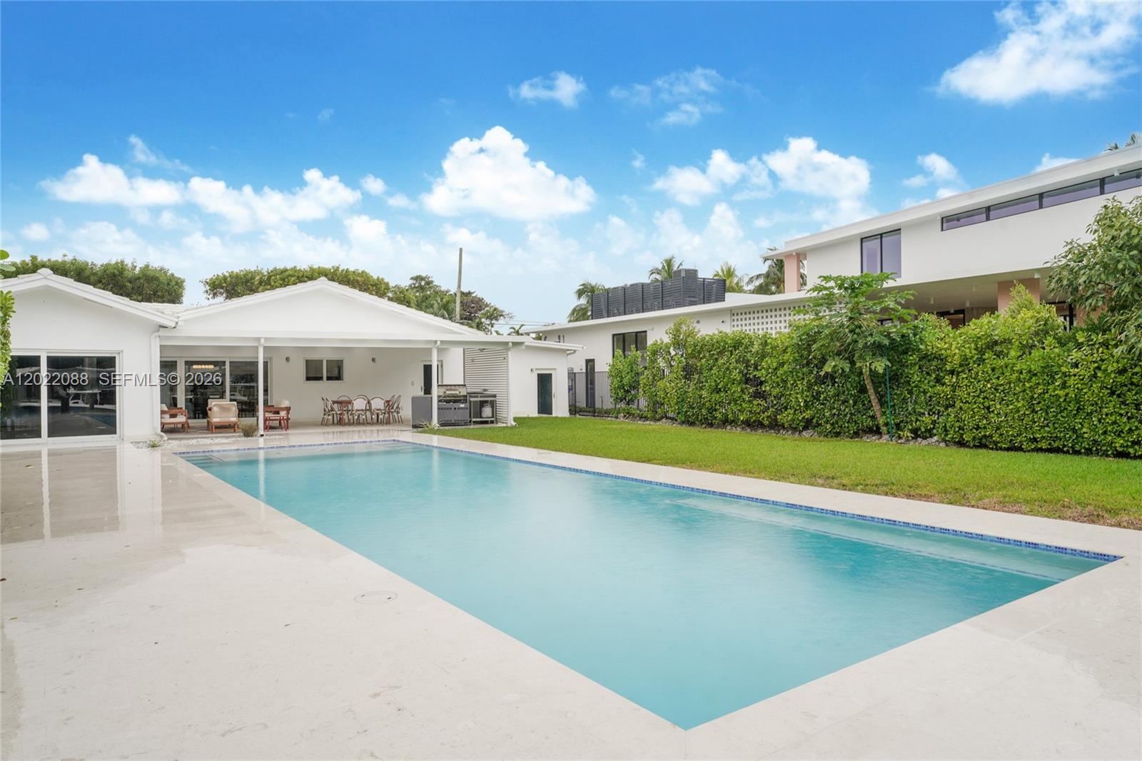801 NE 76th St, Miami FL 33138