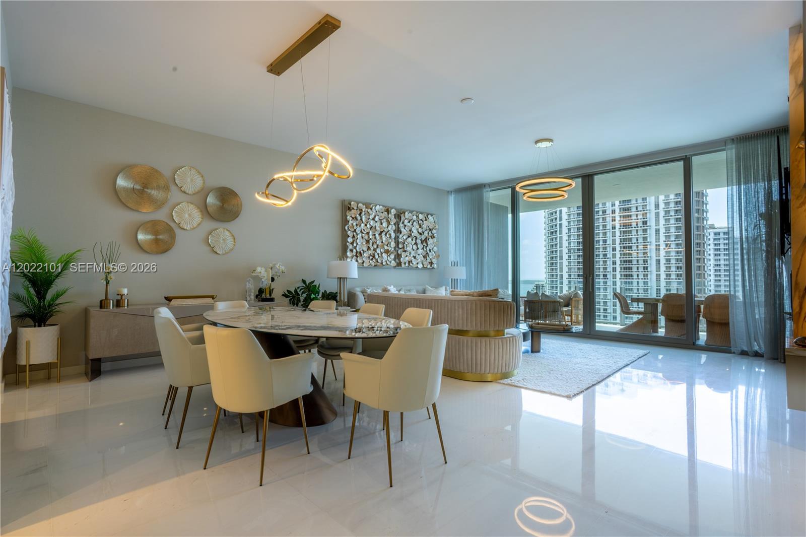 300 Biscayne Boulevard Way #2203C, Miami FL 33131