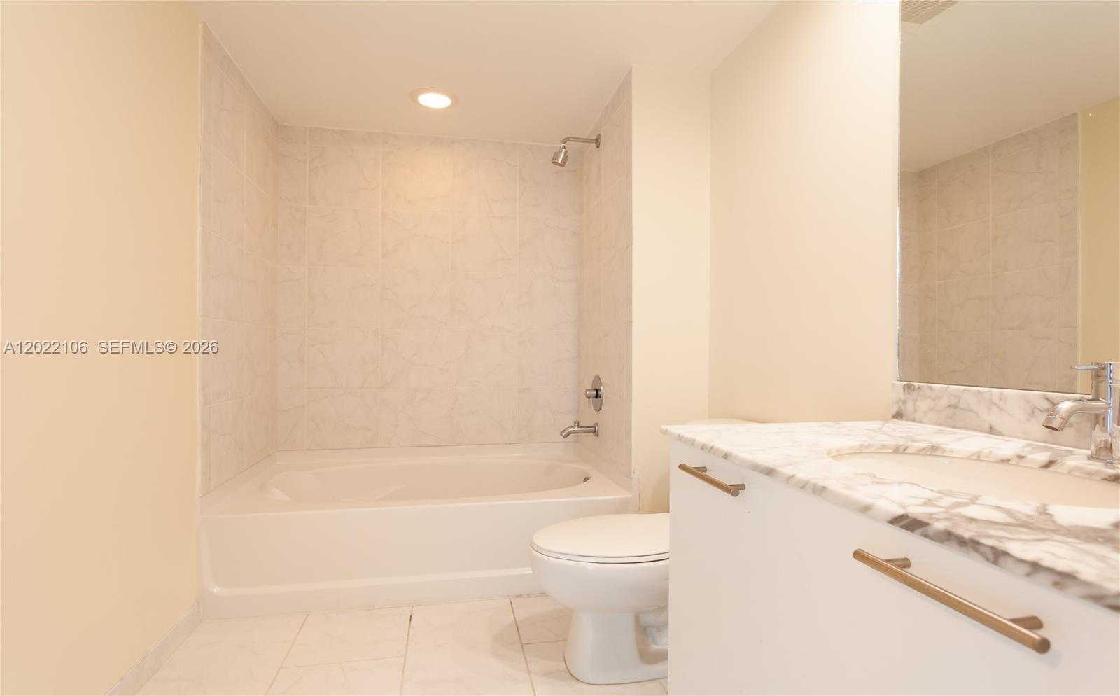 951 Brickell Ave #4009, Miami FL 33131