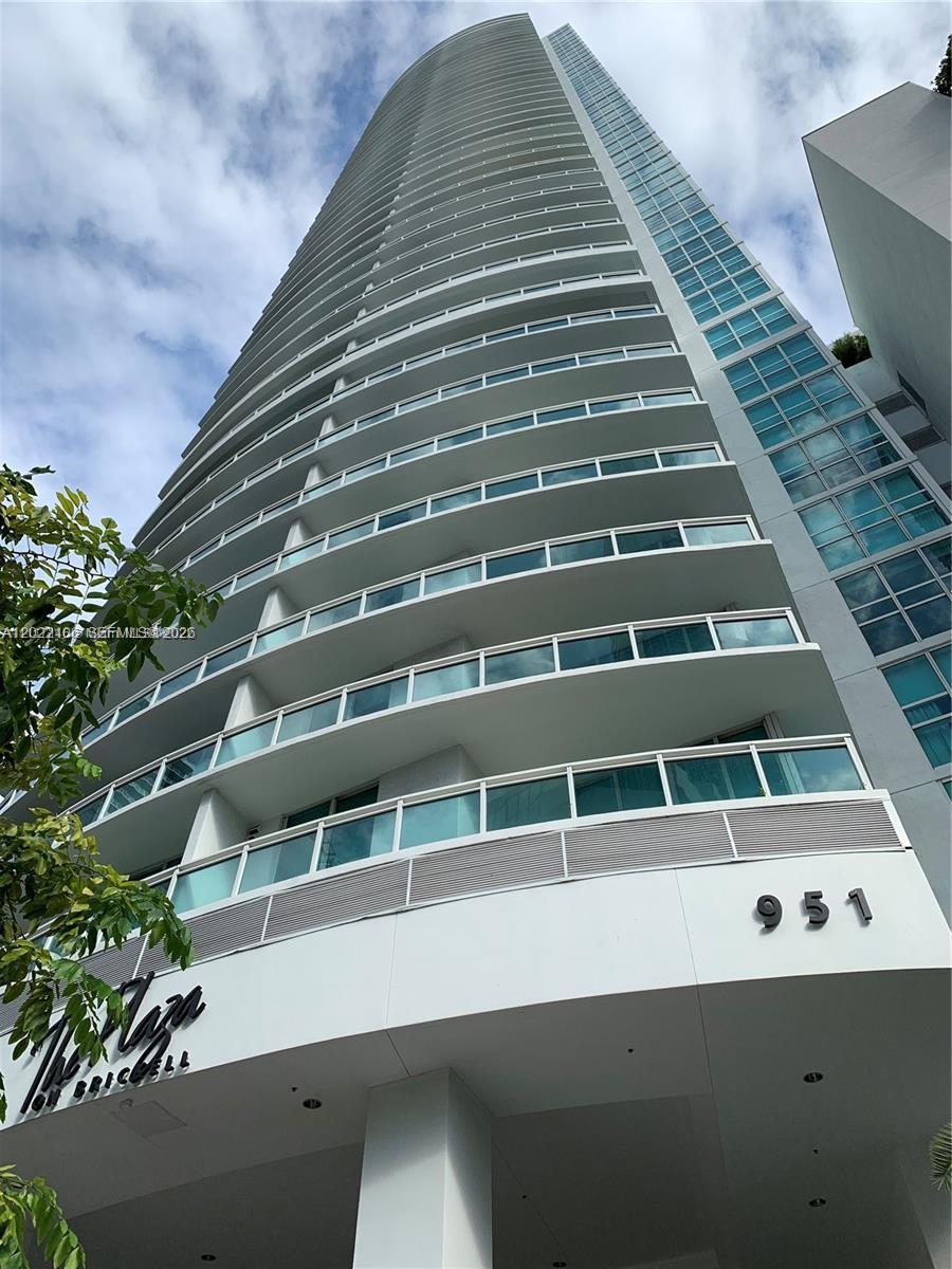 951 Brickell Ave #4009, Miami FL 33131