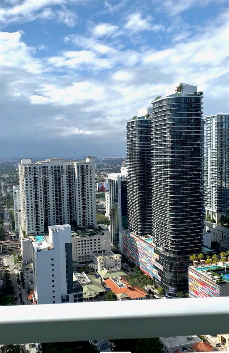 951 Brickell Ave #4009, Miami FL 33131
