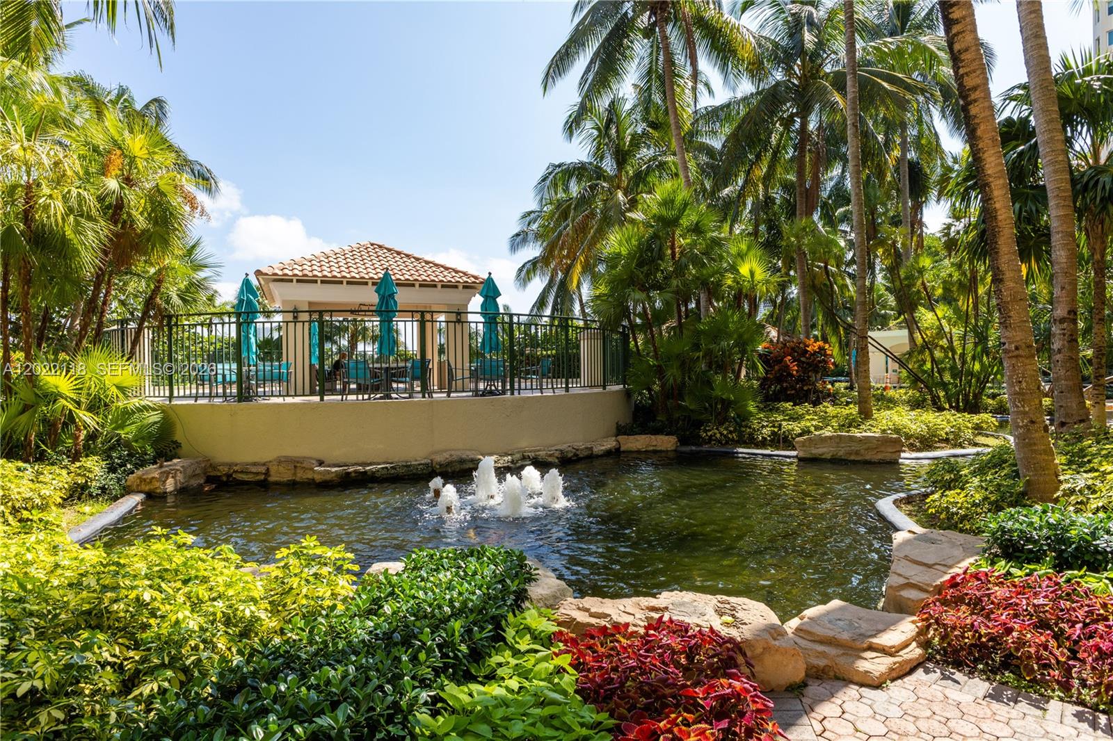 19501 W Country Club Dr #515, Aventura FL 33180