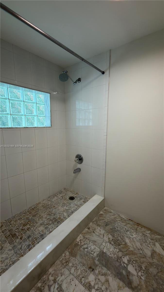 7700 SW 52nd Ct, Miami FL 33143