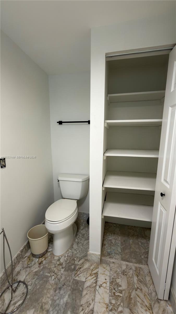 7700 SW 52nd Ct, Miami FL 33143