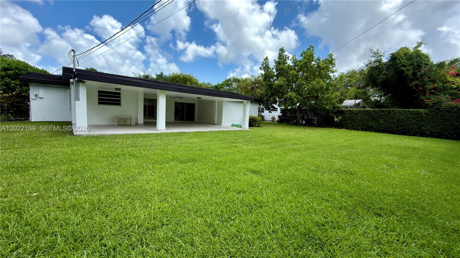 7700 SW 52nd Ct, Miami FL 33143