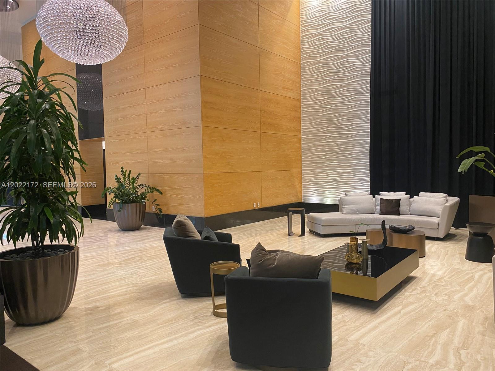 950 Brickell Bay Dr #2206, Miami FL 33131