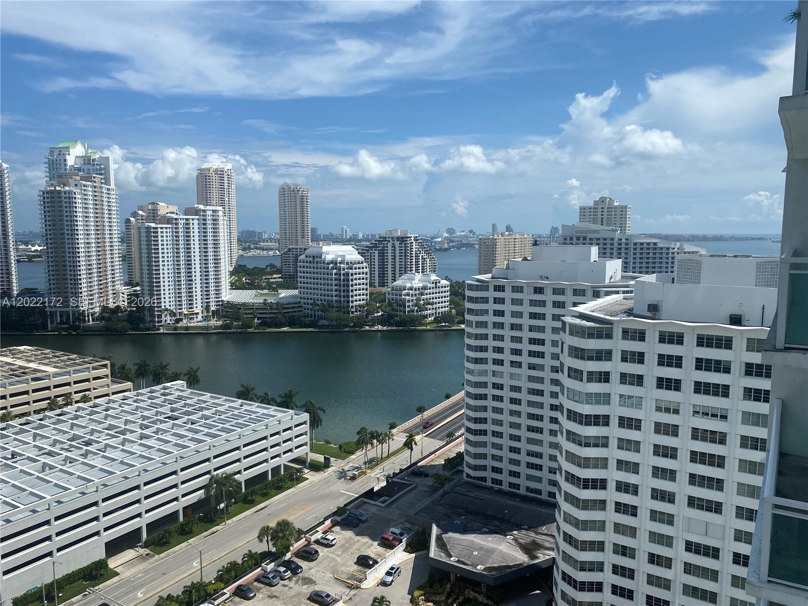 950 Brickell Bay Dr #2206, Miami FL 33131