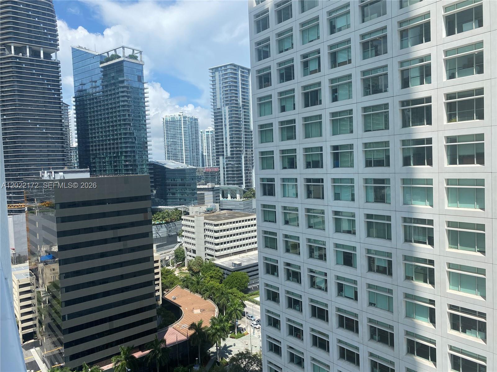 950 Brickell Bay Dr #2206, Miami FL 33131