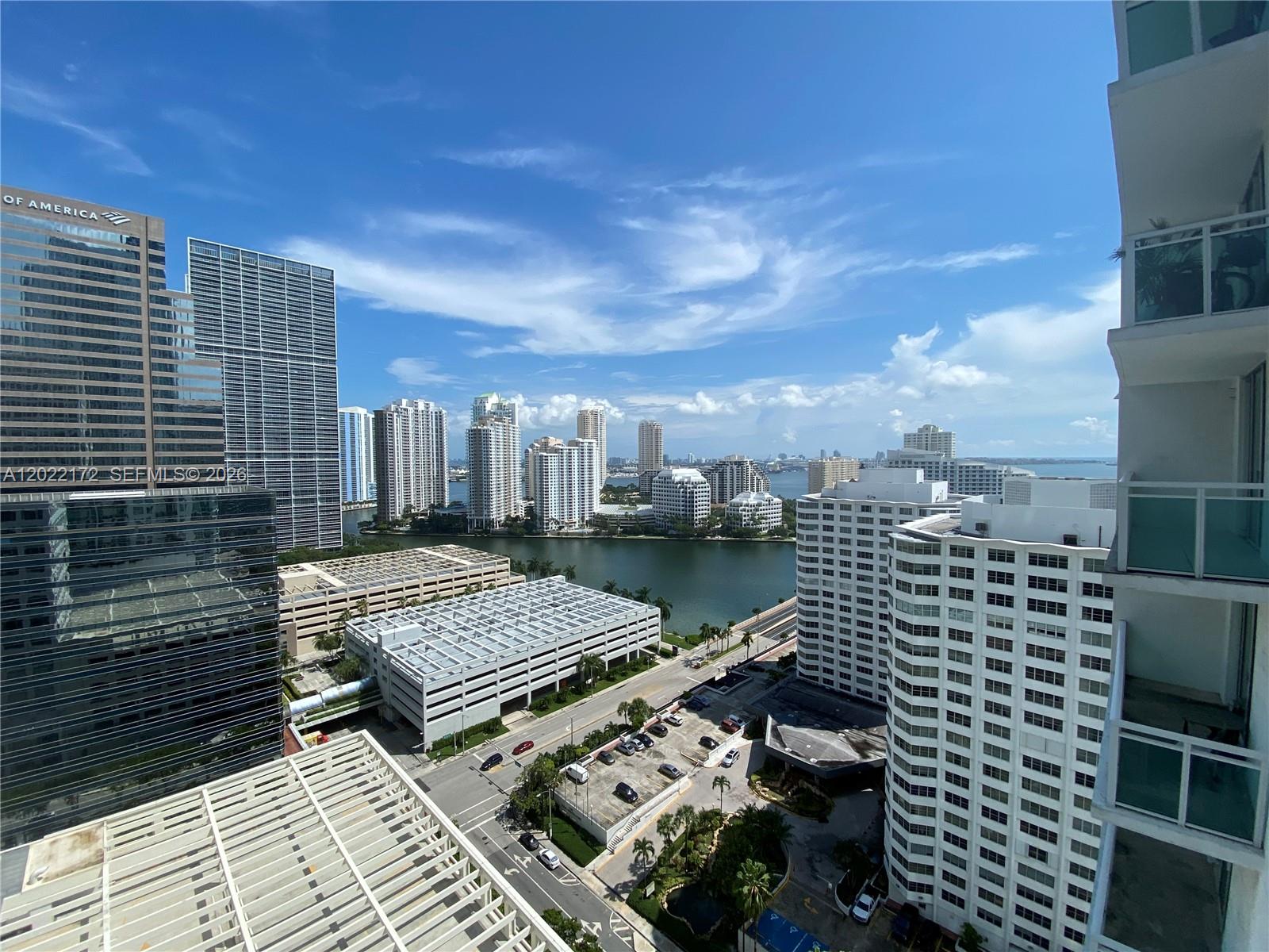 950 Brickell Bay Dr #2206, Miami FL 33131