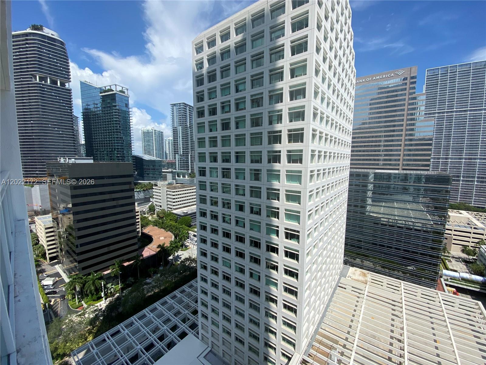 950 Brickell Bay Dr #2206, Miami FL 33131