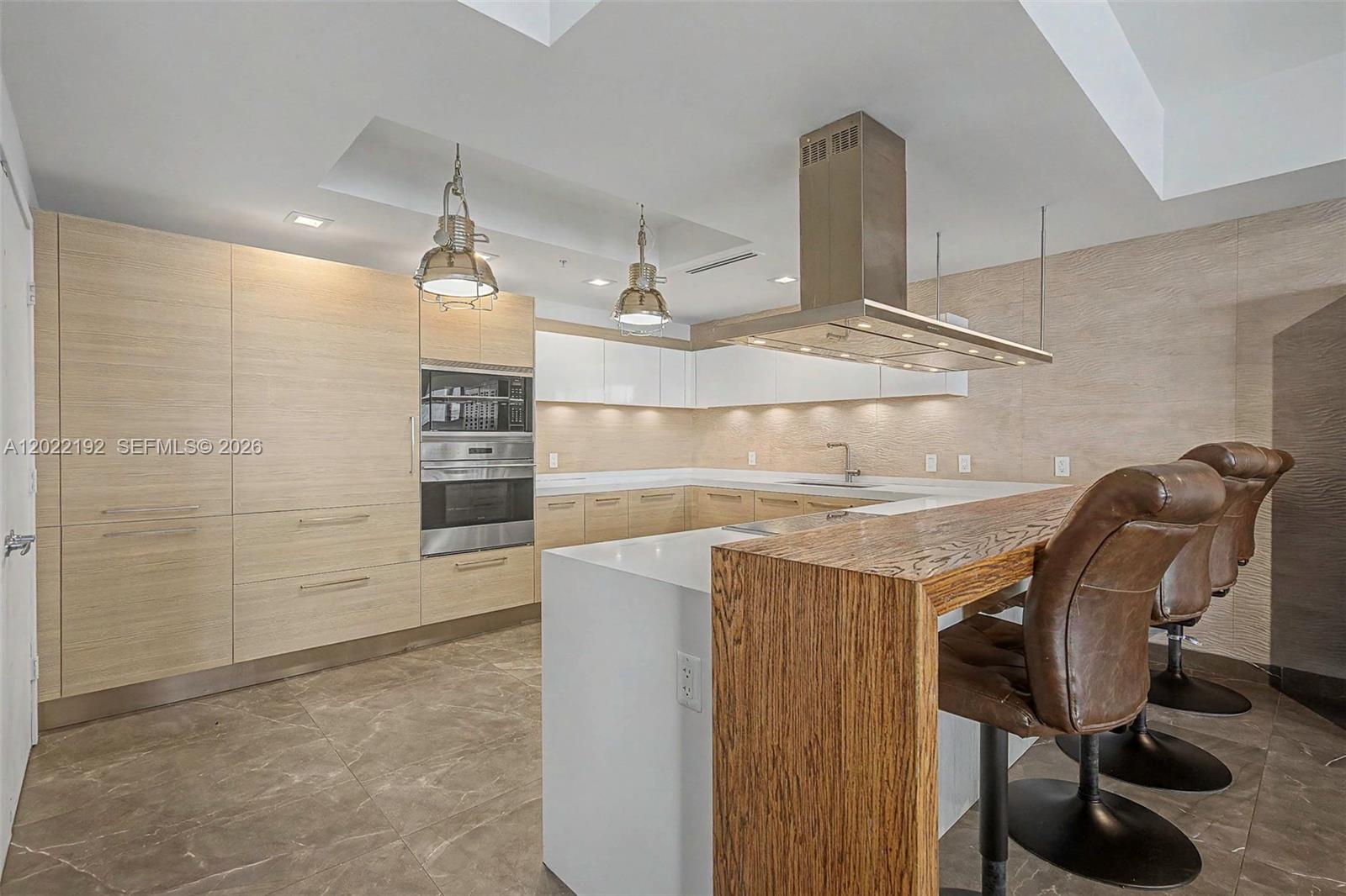17111 Biscayne Blvd #1405/07, North Miami Beach FL 33160