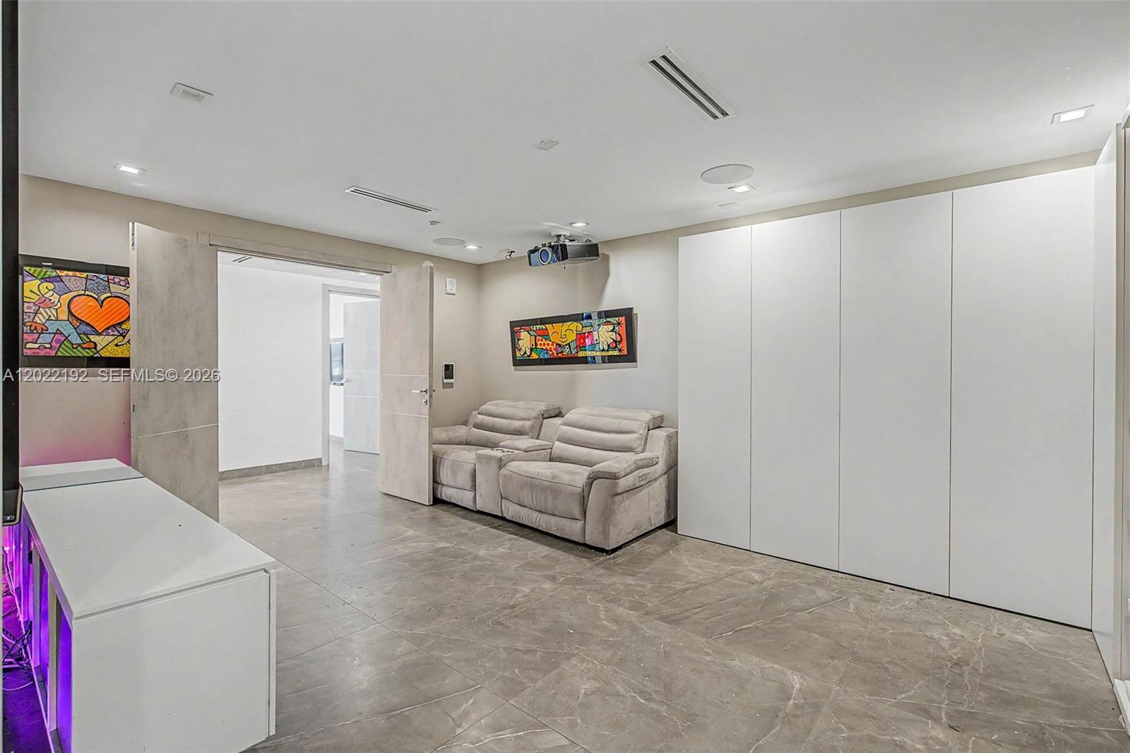 17111 Biscayne Blvd #1405/07, North Miami Beach FL 33160