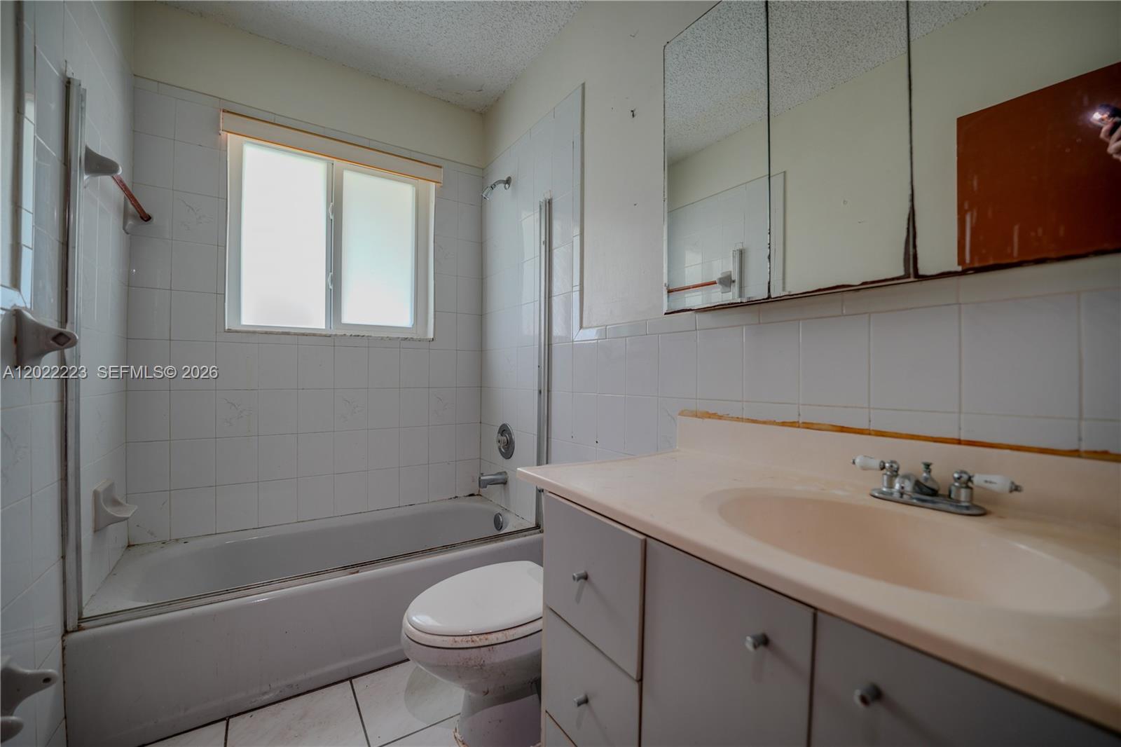 9921 SW 165th Ter, Miami FL 33157