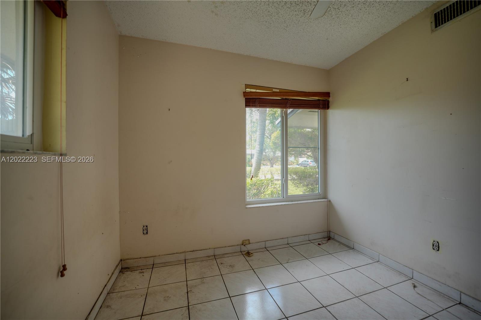 9921 SW 165th Ter, Miami FL 33157