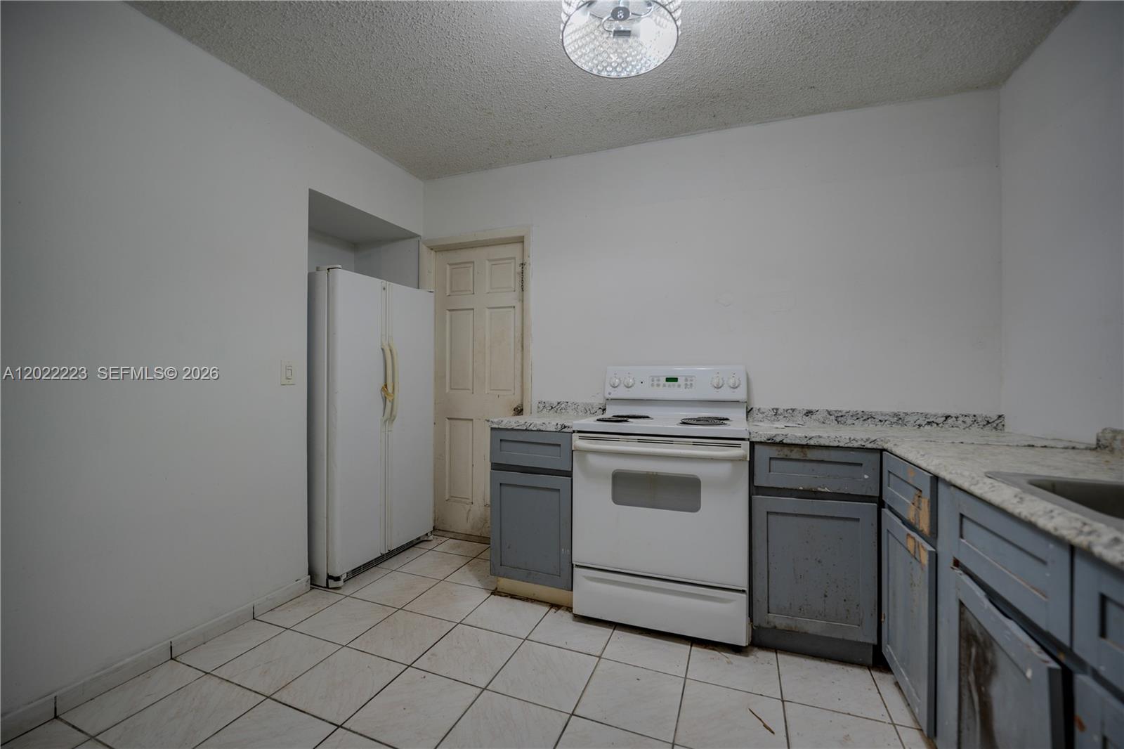 9921 SW 165th Ter, Miami FL 33157