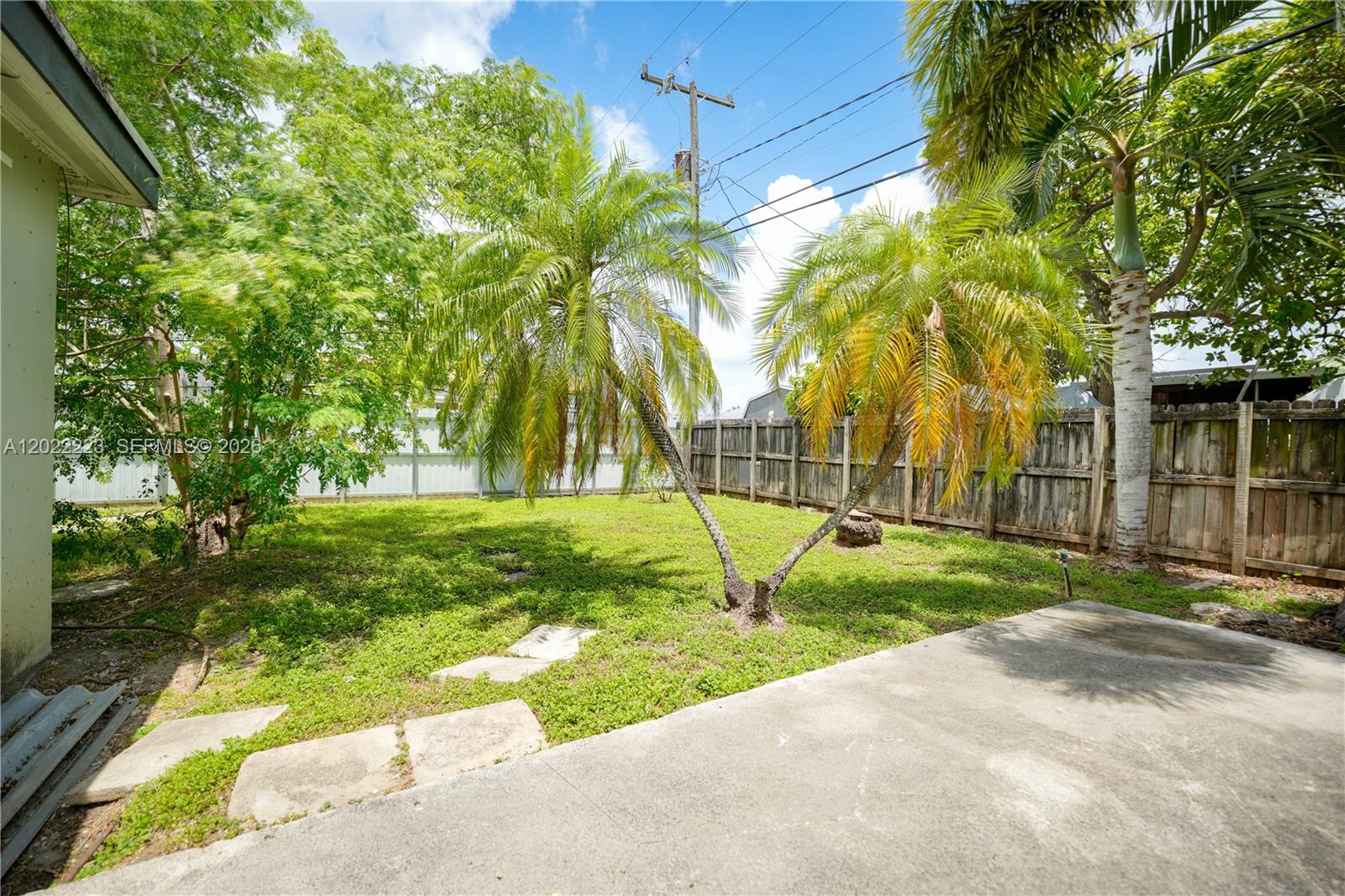 9921 SW 165th Ter, Miami FL 33157