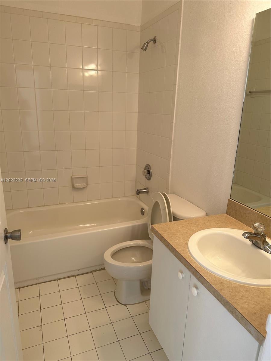 4513 Woodland Cir #4513, Tamarac FL 33319