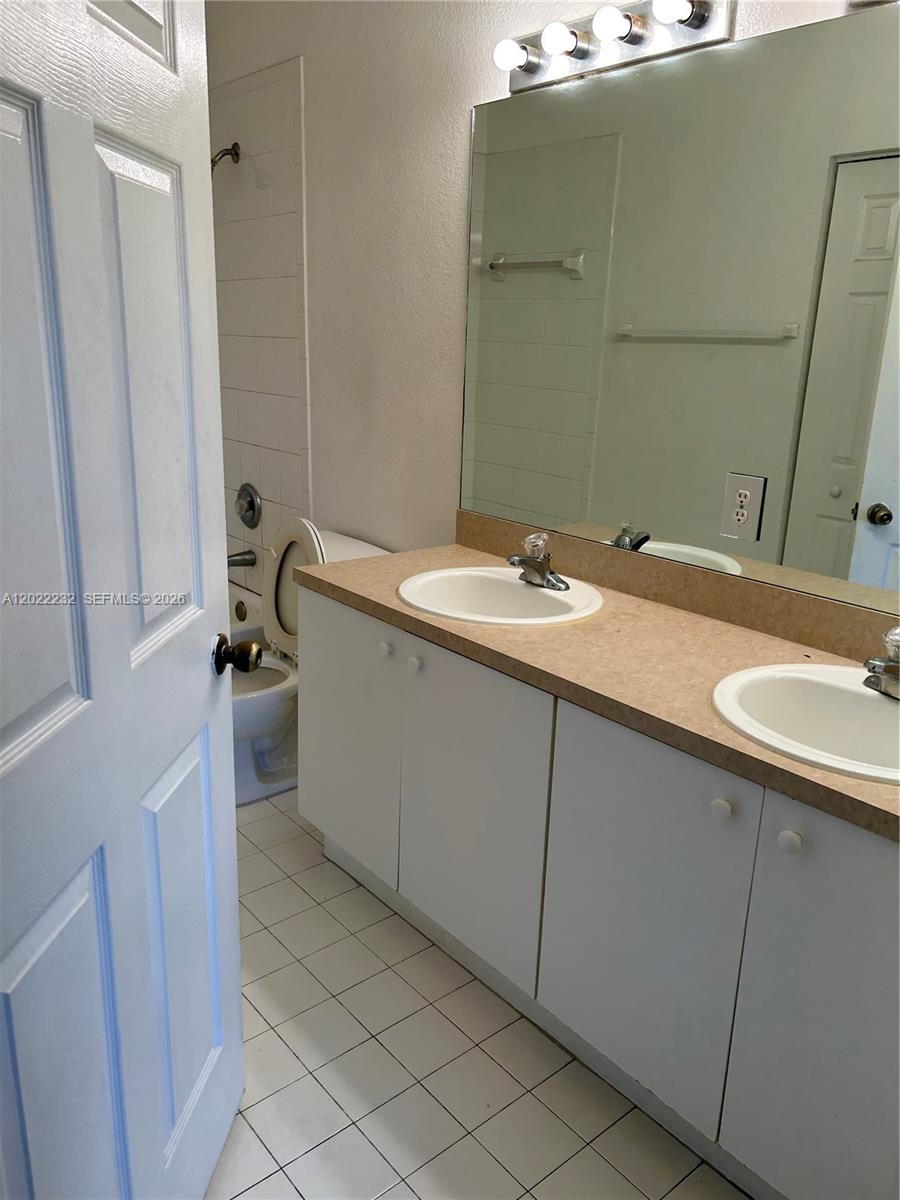 4513 Woodland Cir #4513, Tamarac FL 33319