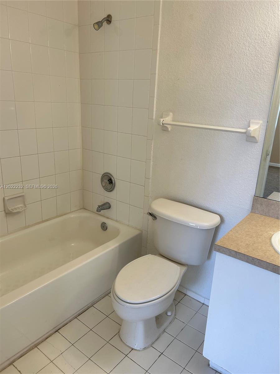4513 Woodland Cir #4513, Tamarac FL 33319