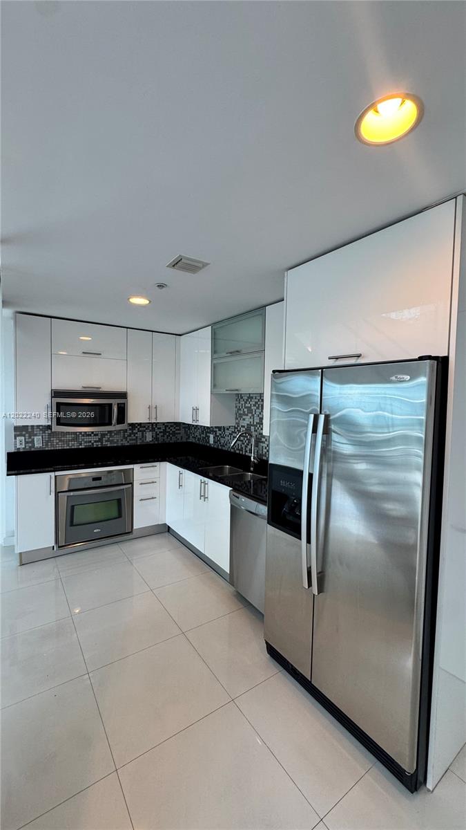 60 SW 13th St #4612, Miami FL 33130