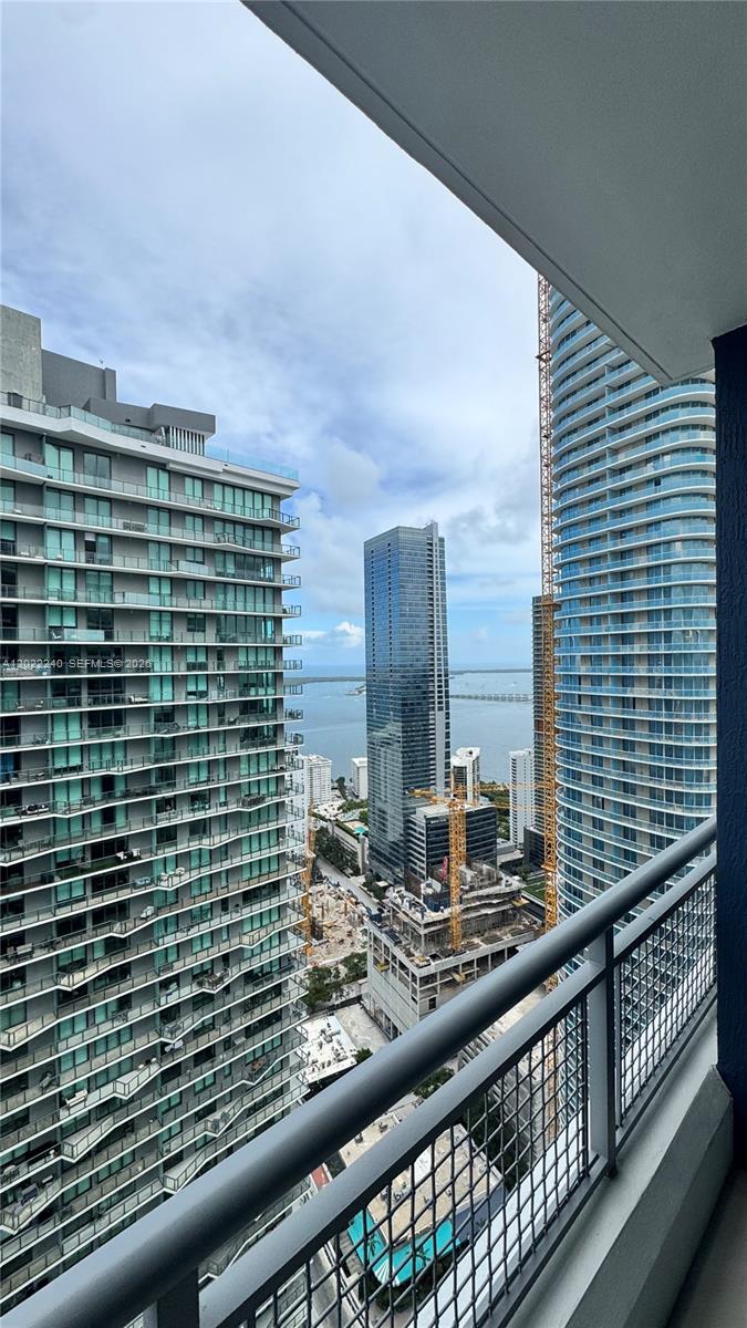 60 SW 13th St #4612, Miami FL 33130