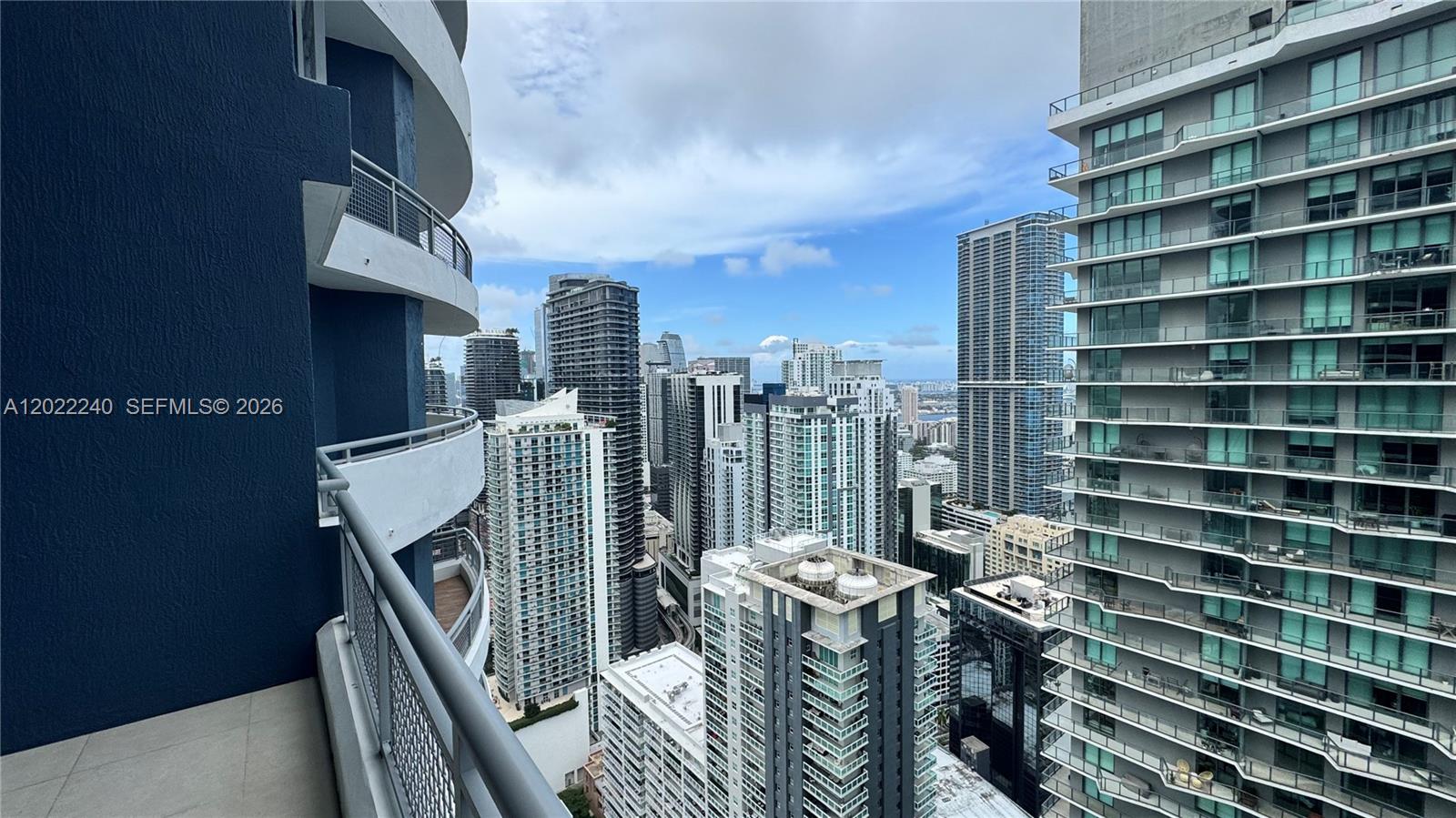 60 SW 13th St #4612, Miami FL 33130
