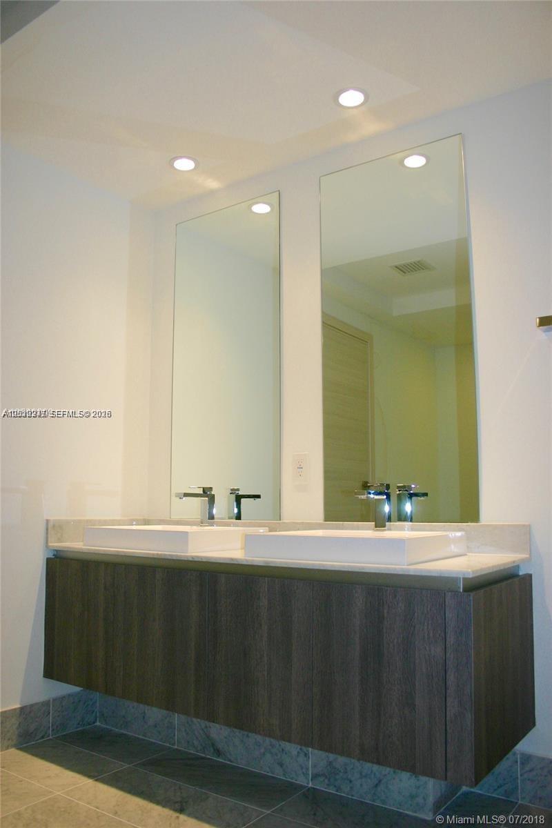 801 S Miami Ave #1709, Miami FL 33130
