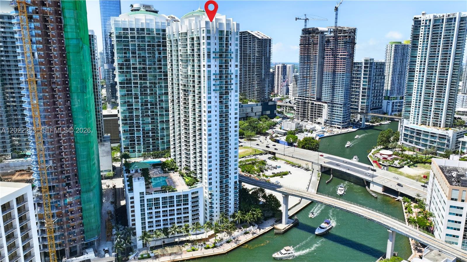 31 SE 5th St #203, Miami FL 33131