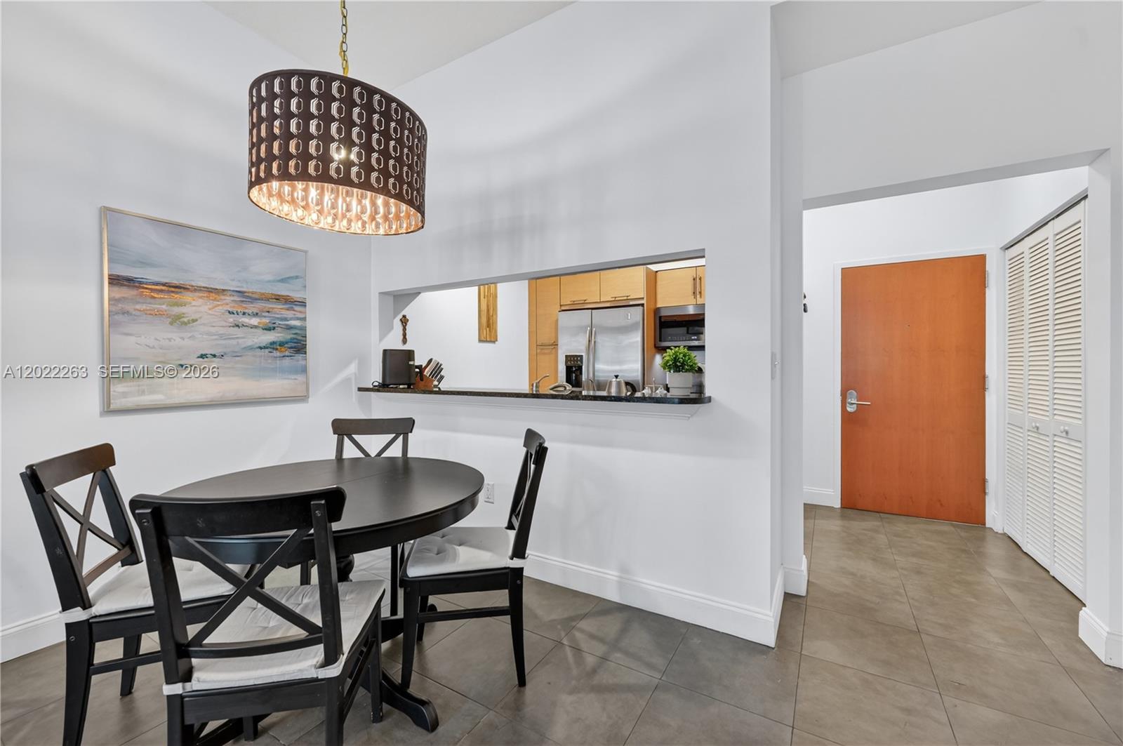 31 SE 5th St #203, Miami FL 33131