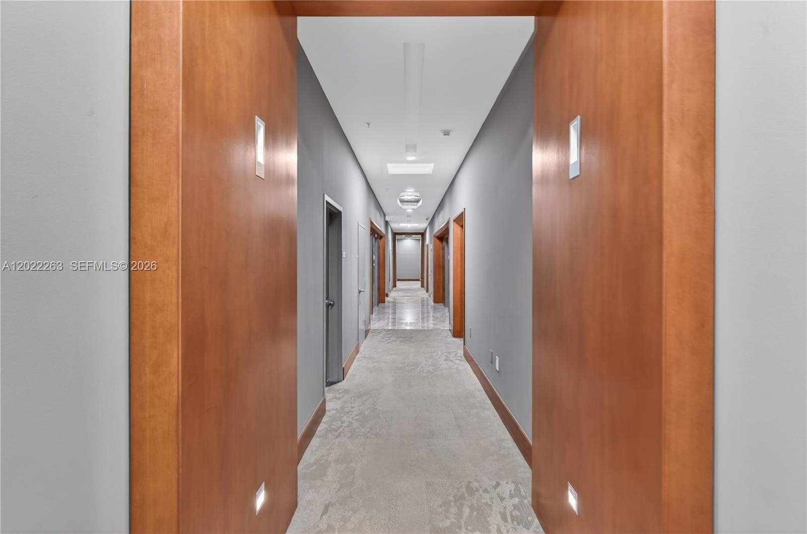 31 SE 5th St #203, Miami FL 33131