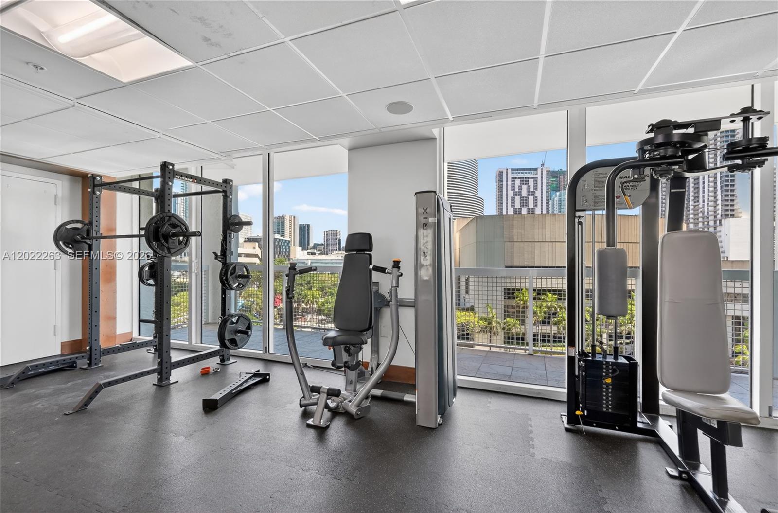 31 SE 5th St #203, Miami FL 33131