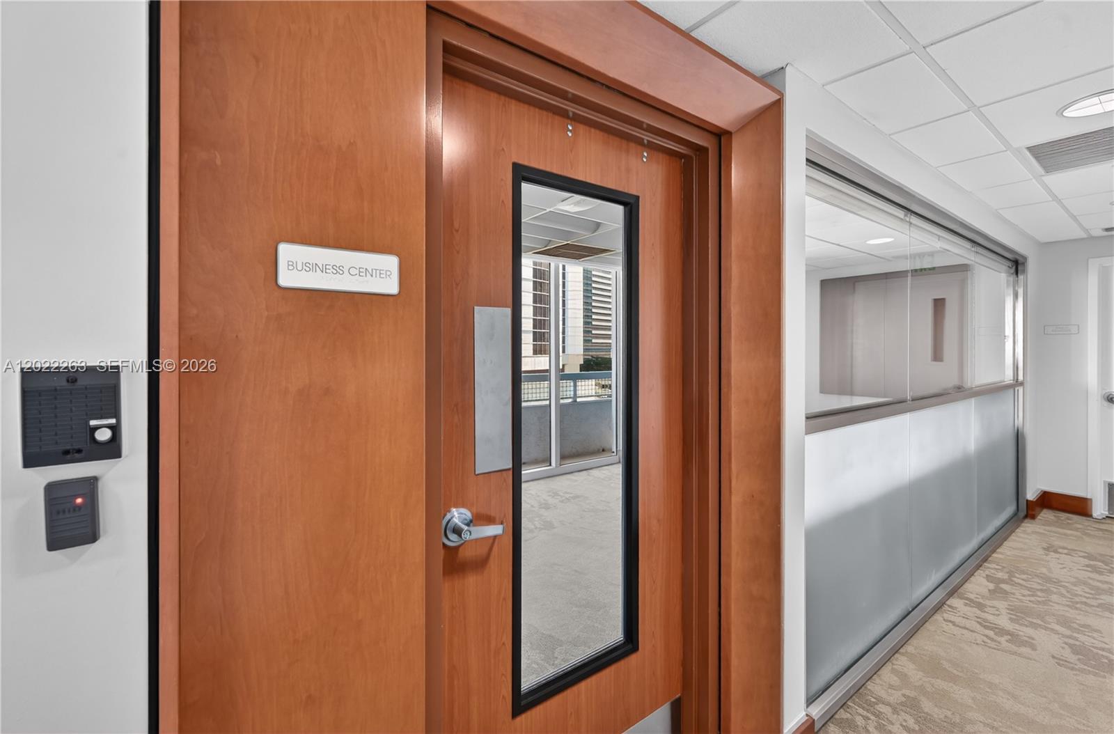 31 SE 5th St #203, Miami FL 33131