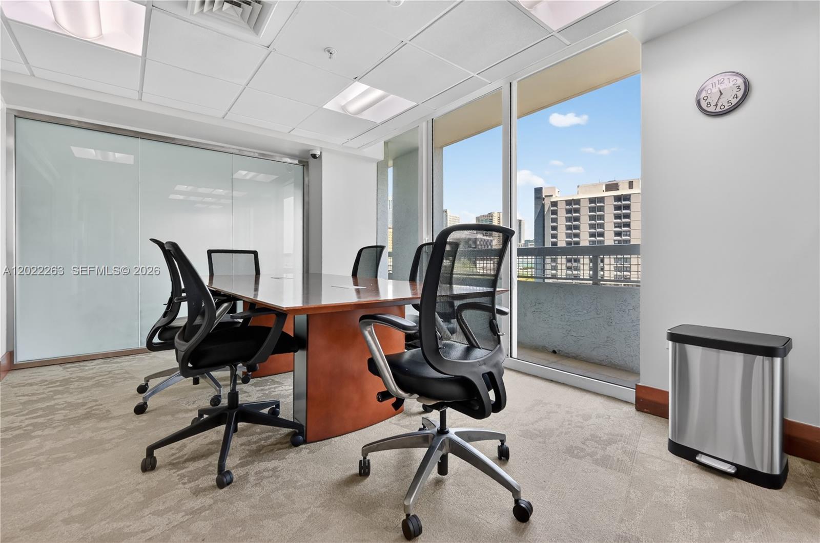 31 SE 5th St #203, Miami FL 33131
