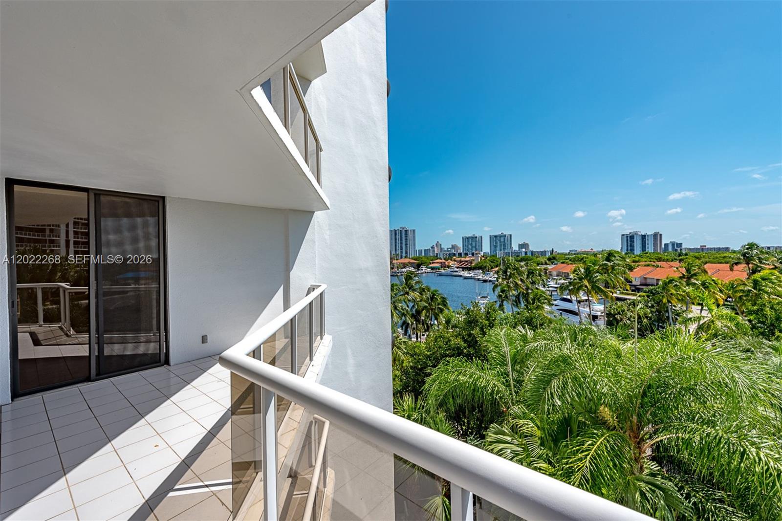 3610 Yacht Club Dr #511, Aventura FL 33180