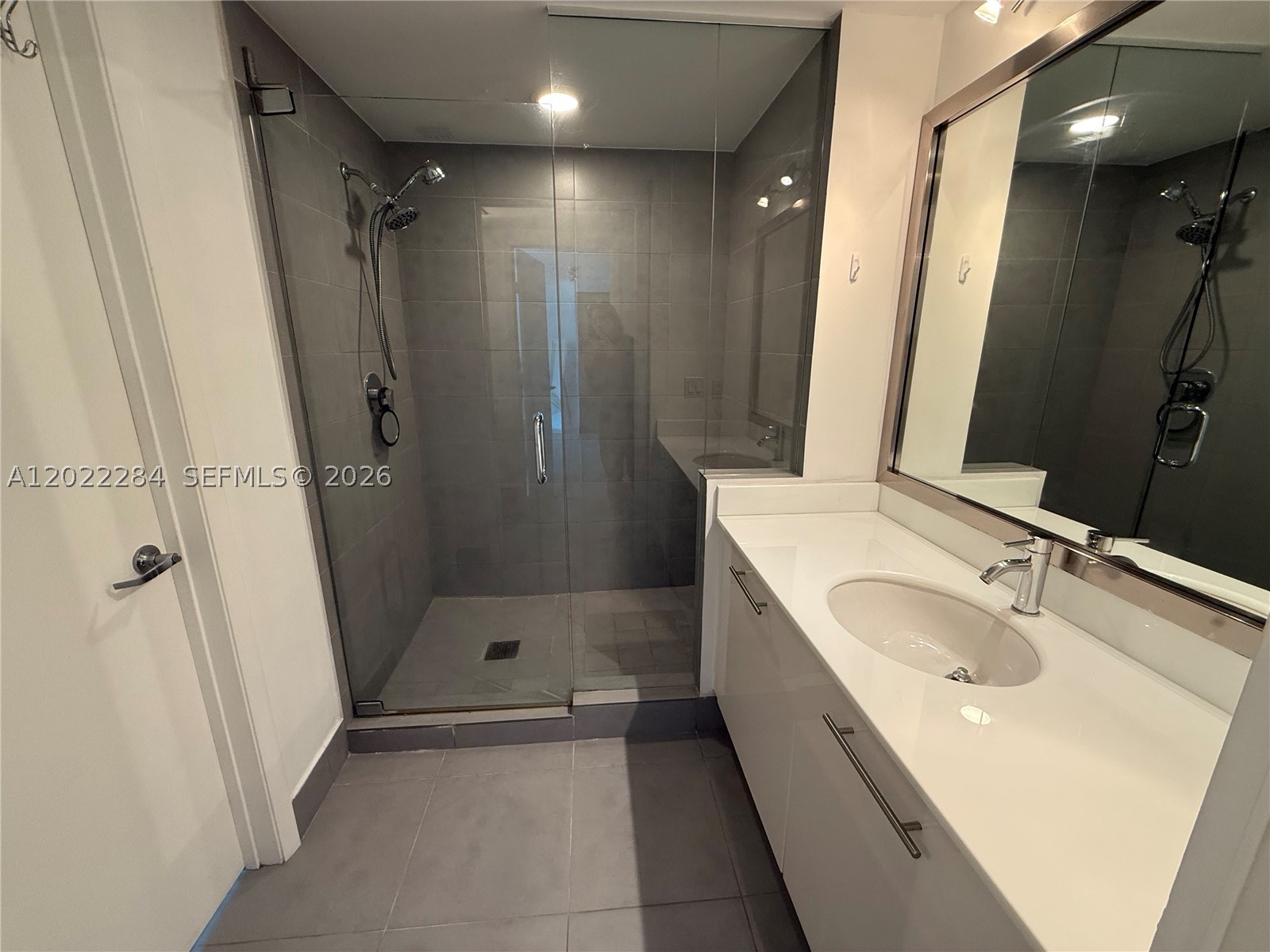 92 SW 3rd St #3709, Miami FL 33130