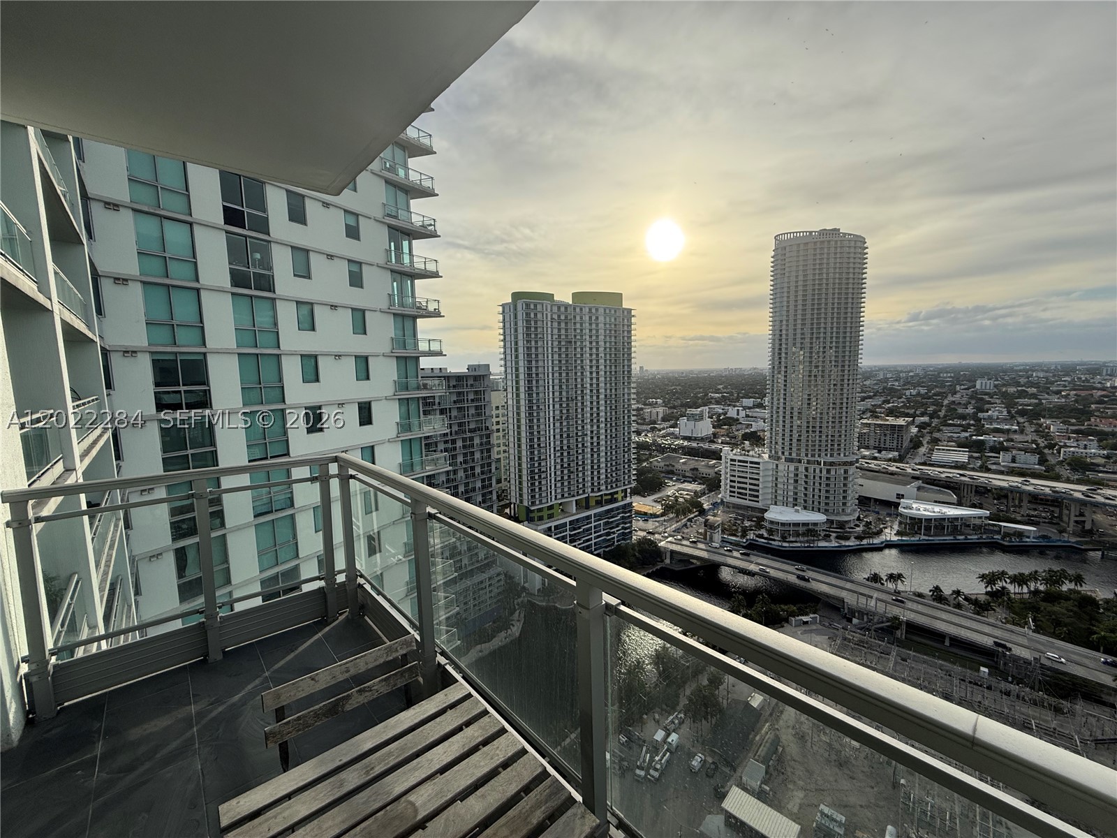 92 SW 3rd St #3709, Miami FL 33130
