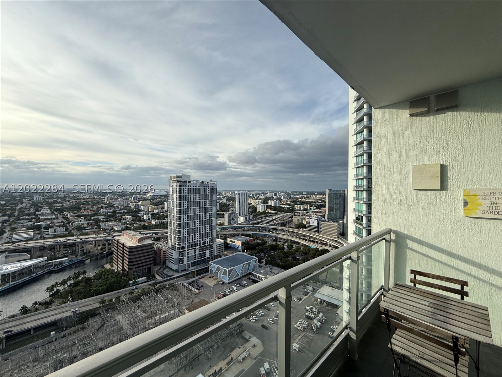92 SW 3rd St #3709, Miami FL 33130