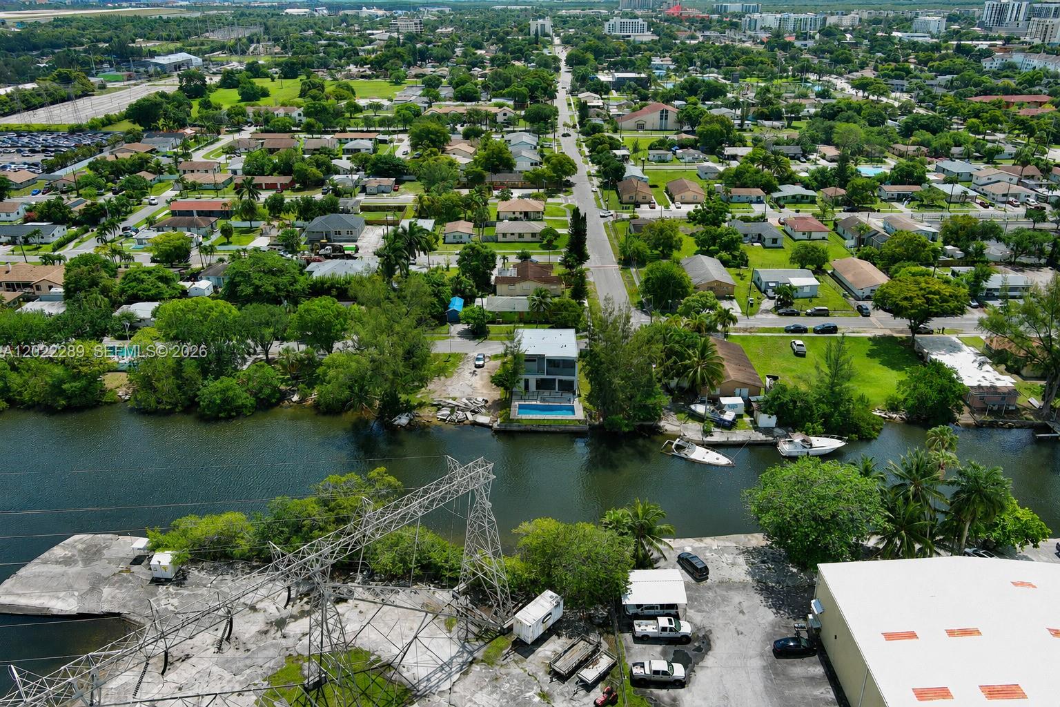 201 NW 14 WAY, Dania Beach FL 33004