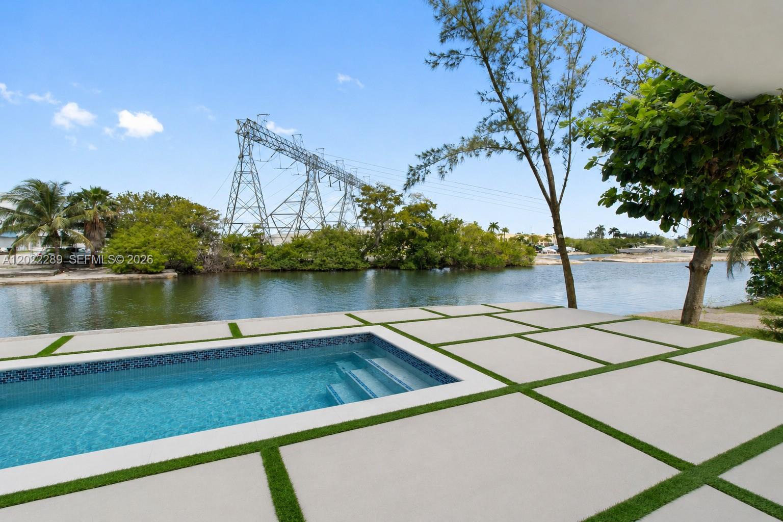201 NW 14 WAY, Dania Beach FL 33004