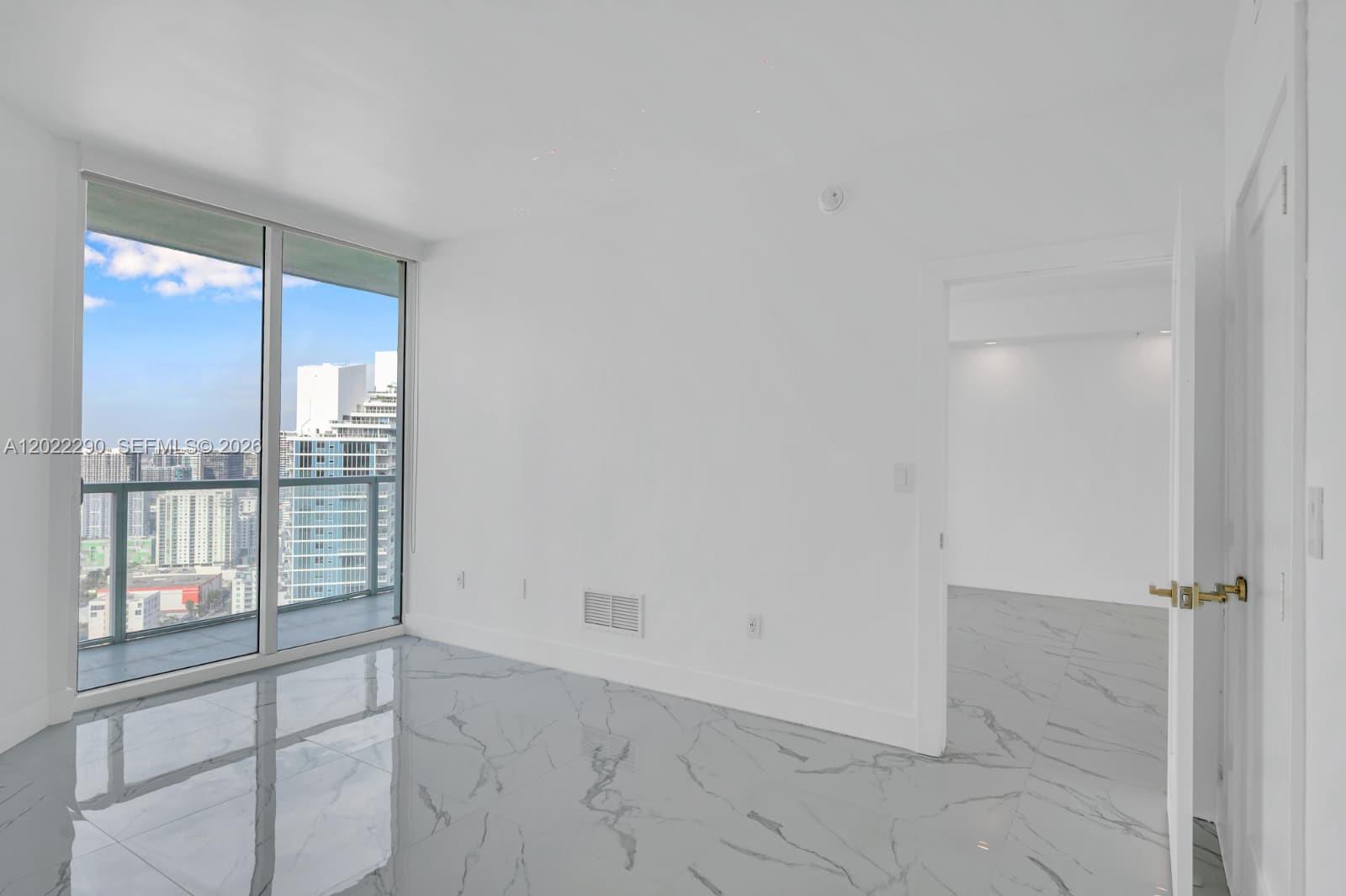 1900 N Bayshore Dr #3716, Miami FL 33132