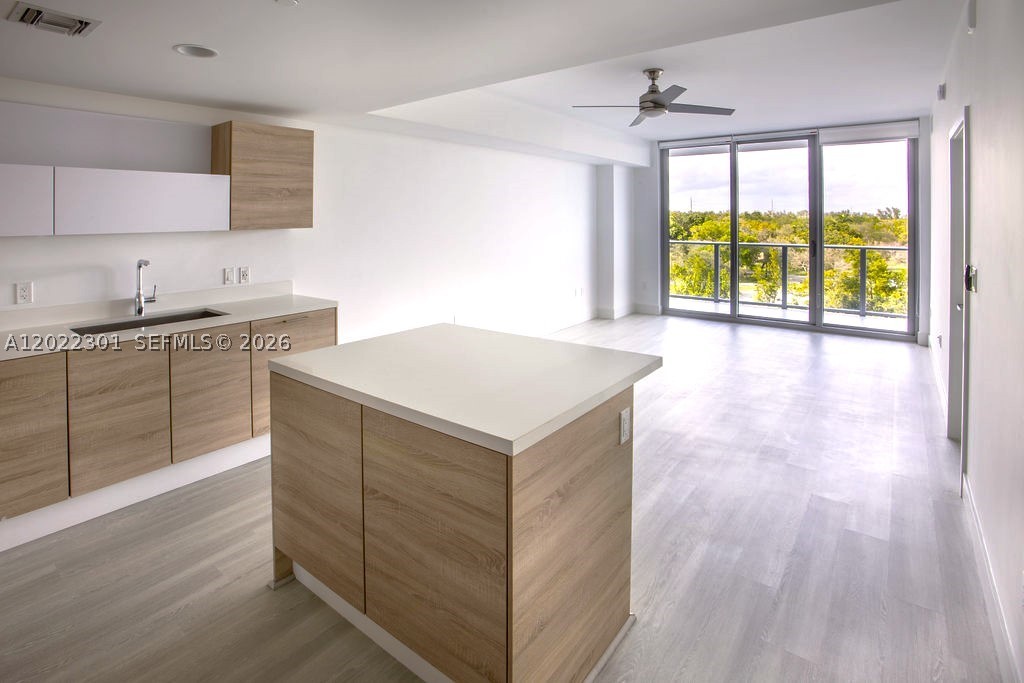 16385 N Biscayne Blvd #403, North Miami Beach FL 33160