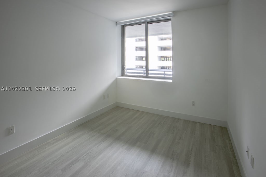 16385 N Biscayne Blvd #403, North Miami Beach FL 33160