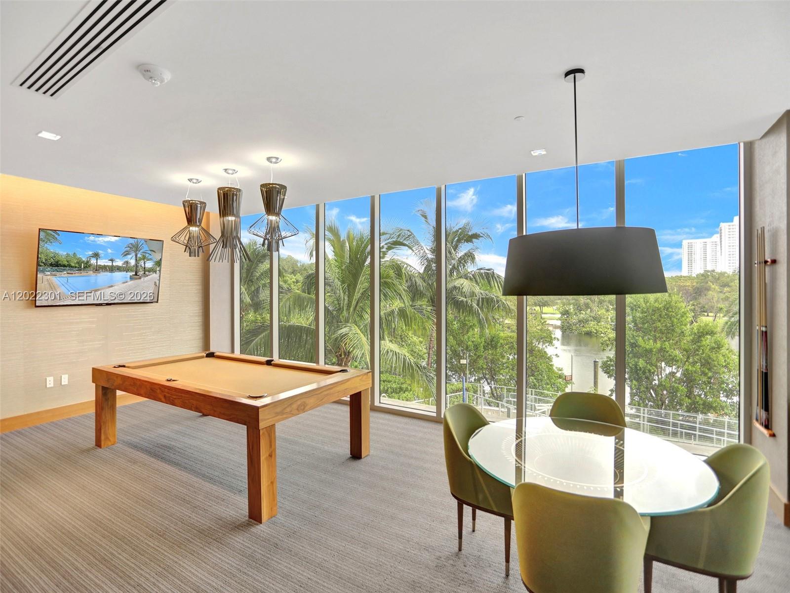 16385 N Biscayne Blvd #403, North Miami Beach FL 33160