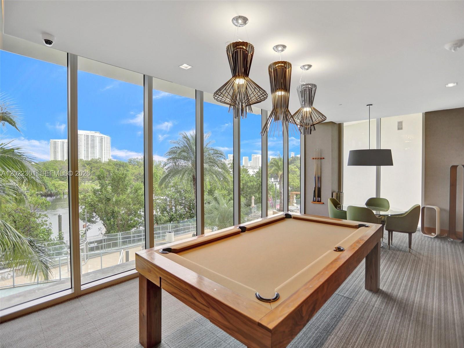 16385 N Biscayne Blvd #403, North Miami Beach FL 33160