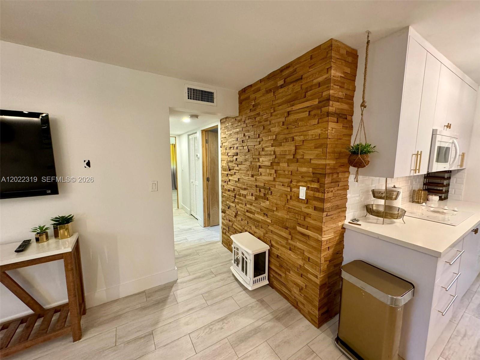 1121 SW 7th St #1, Miami FL 33130
