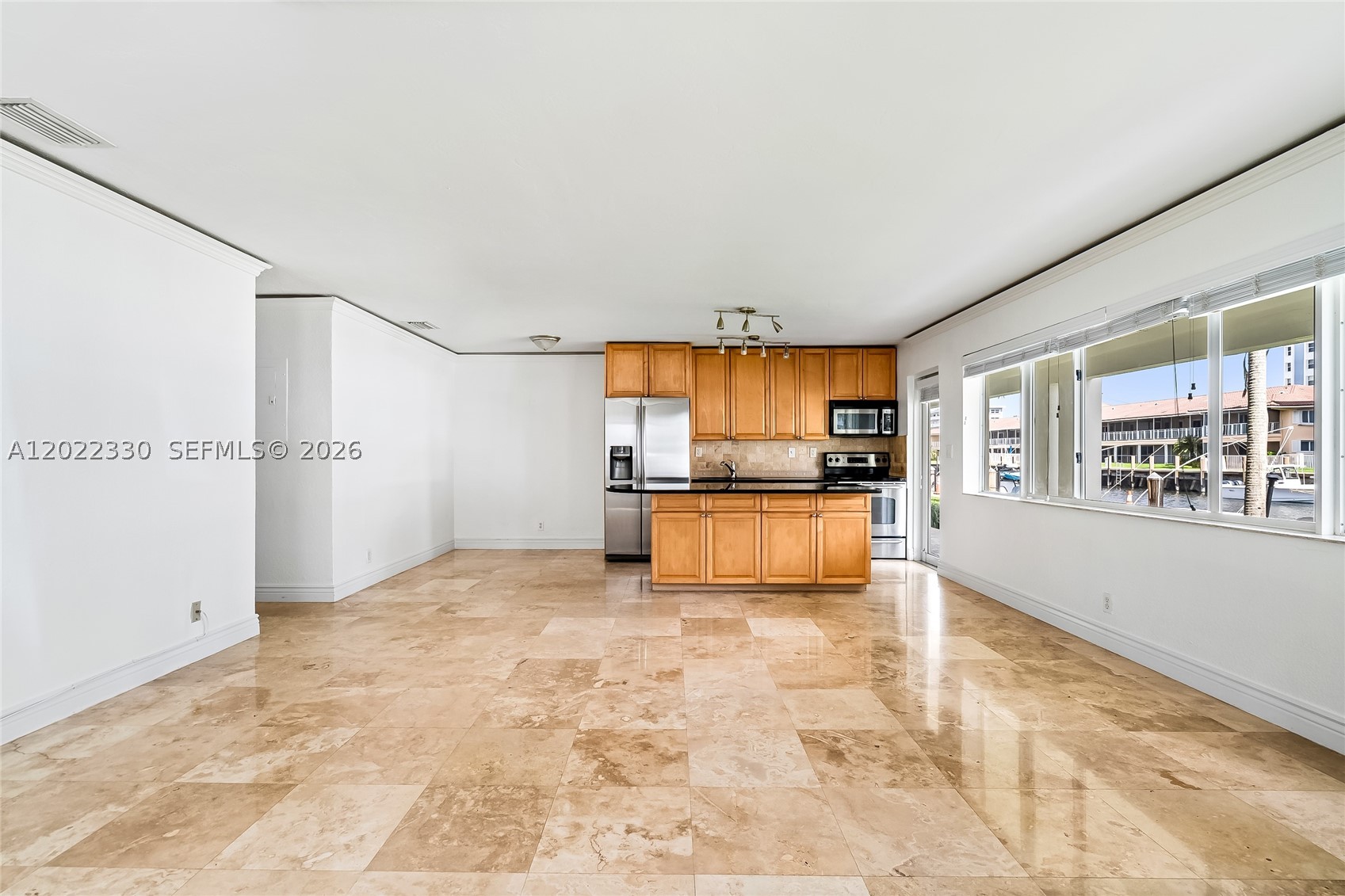 2881 NE 32nd St #111, Fort Lauderdale FL 33306