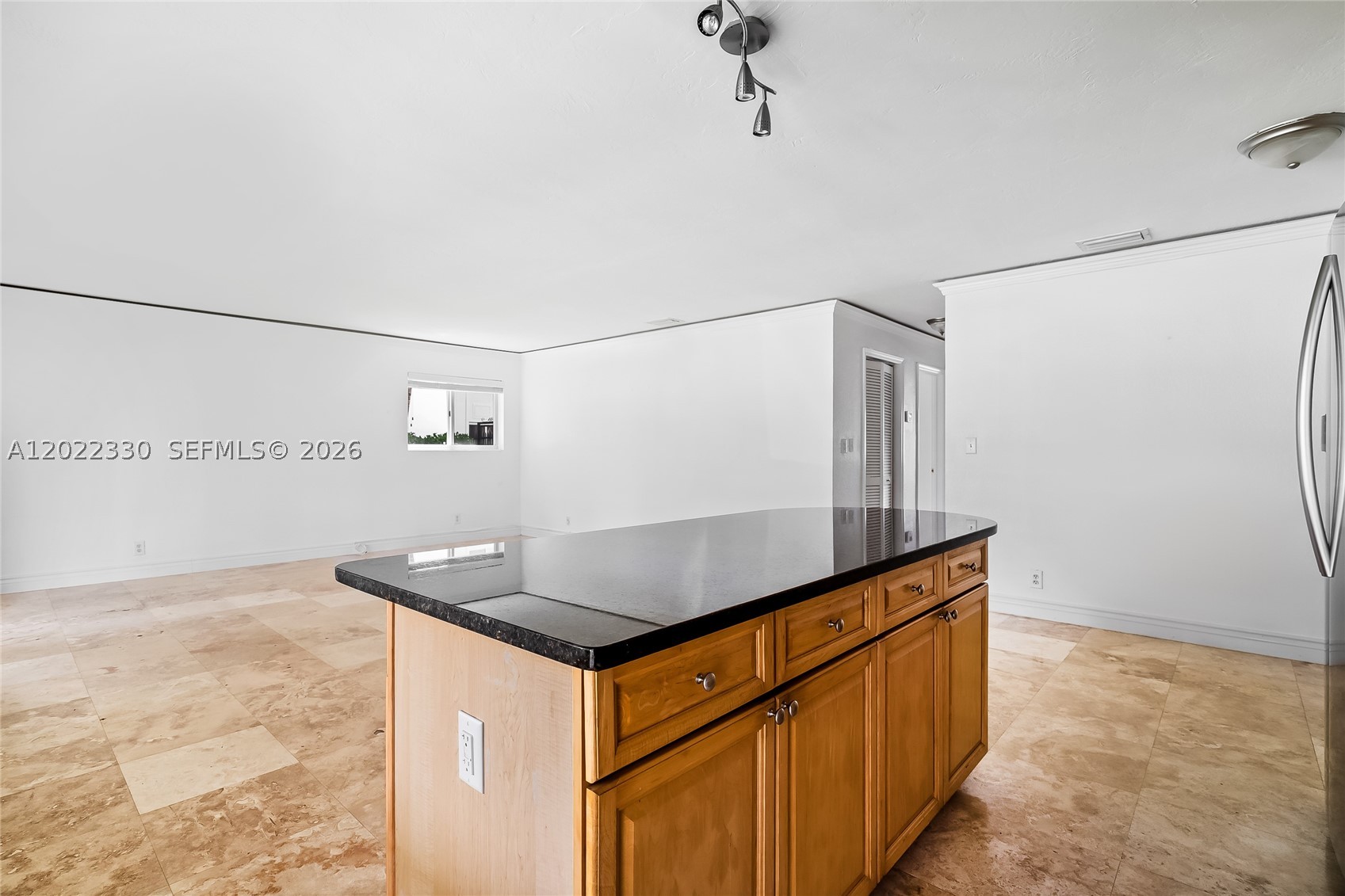 2881 NE 32nd St #111, Fort Lauderdale FL 33306