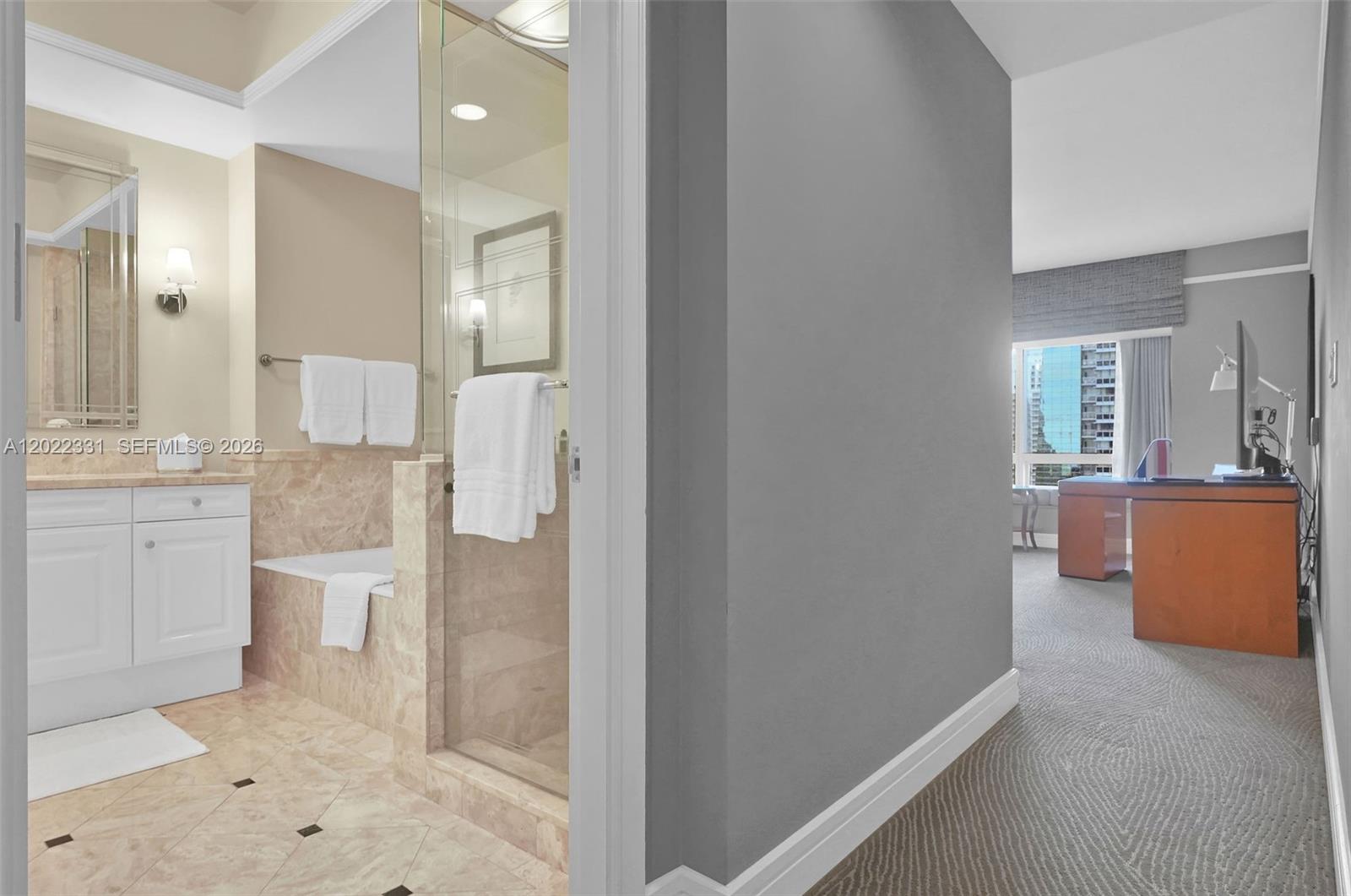 1435 Brickell Ave #3210, Miami FL 33131