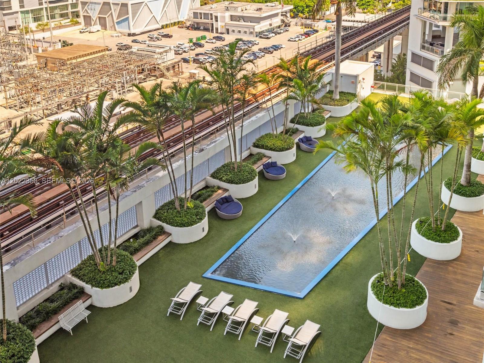 92 SW 3rd St #1607, Miami FL 33130
