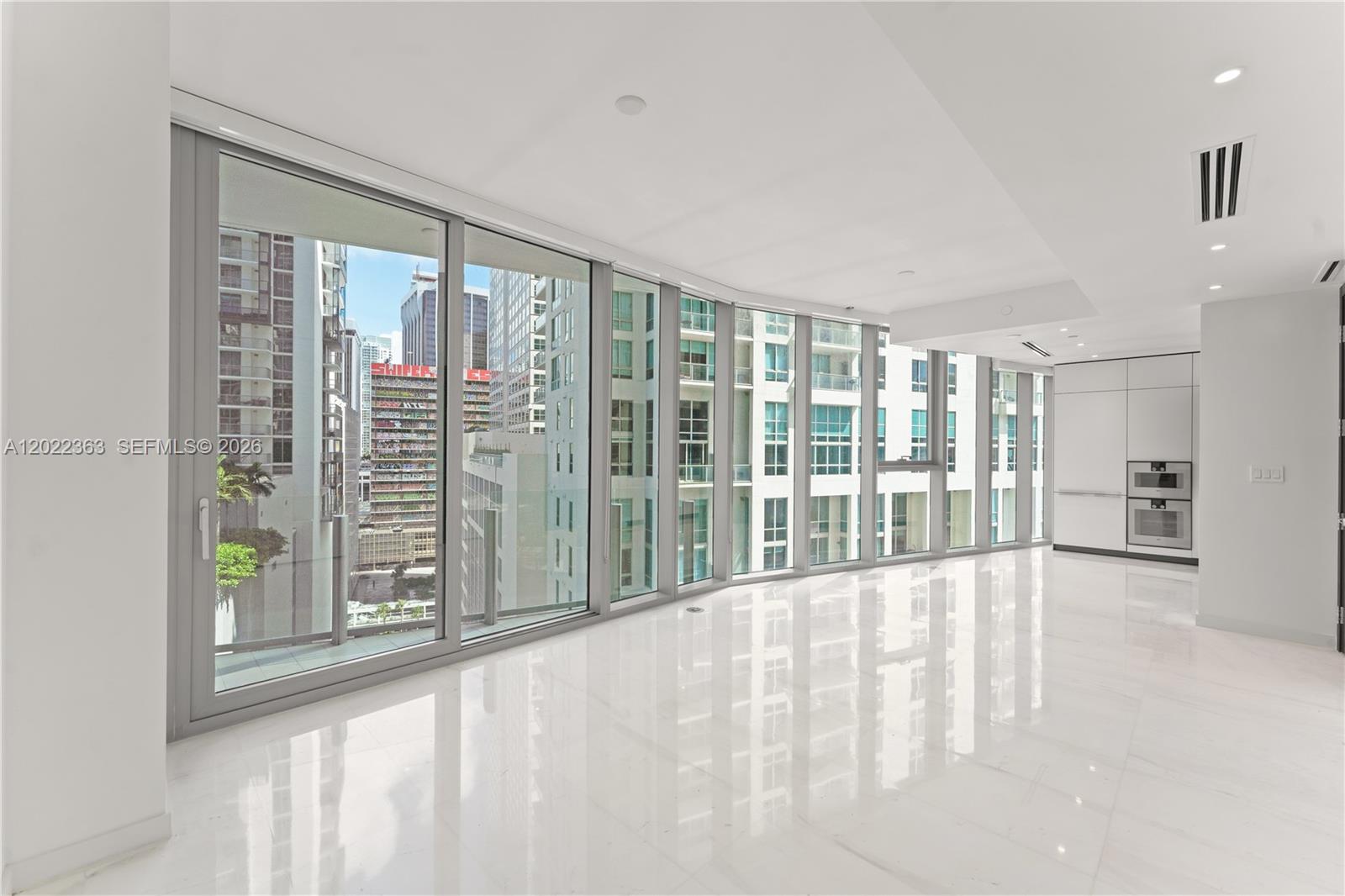 300 Biscayne Blvd Way #1406, Miami FL 33131